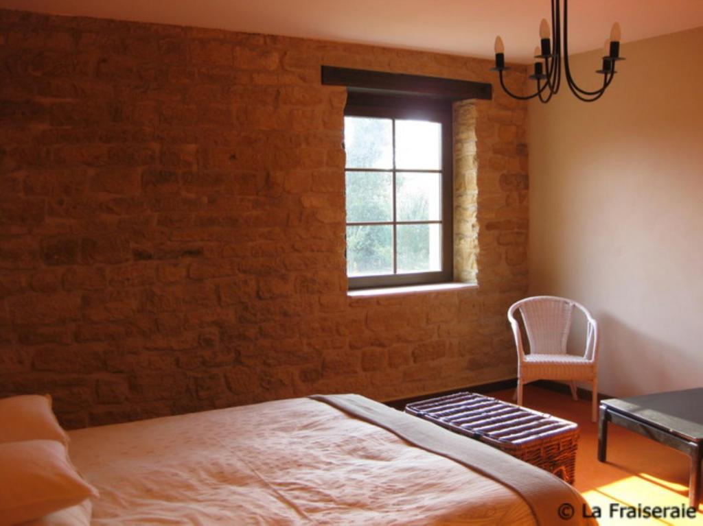 Chambres d'Hôtes La Fraiseraie Tellancourt Quarto foto